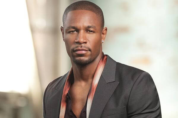r-b-singer-tank-was-arrested-for-refusing-to-show-id-cell-phone-stop-87346_1
