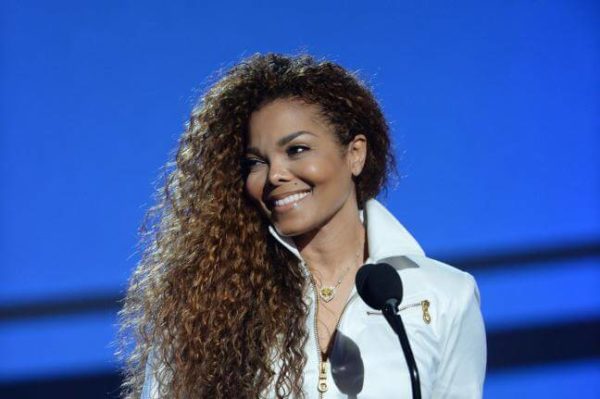 Janet-Jackson-named-Ultimate-Icon-at-BET-Awards-2015