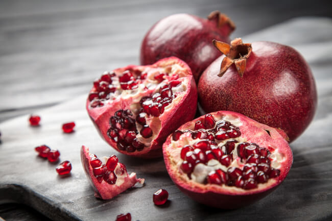 pomegranates prevent heart attacks