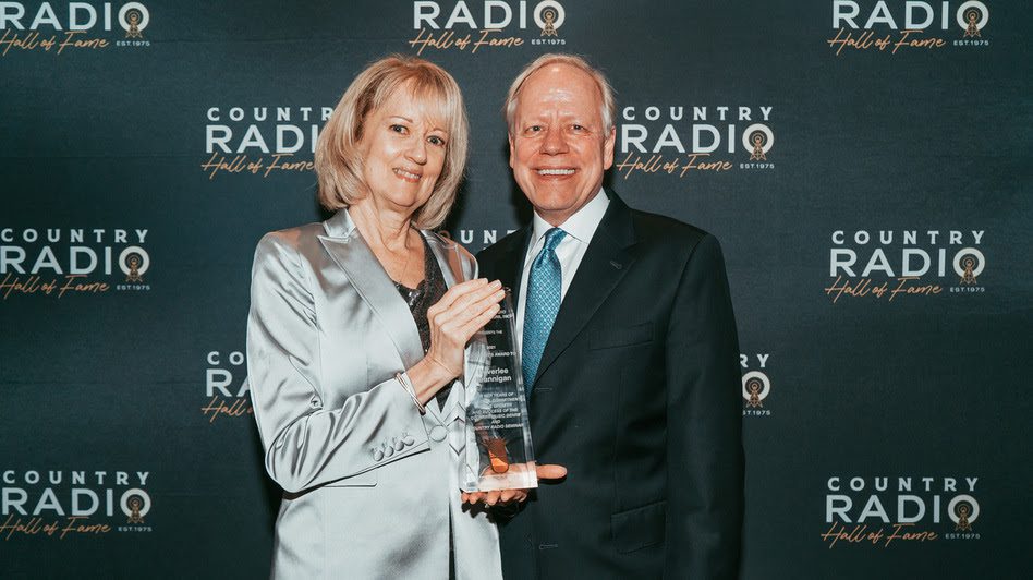 beverlee » class of 2021 country radio hall of fame