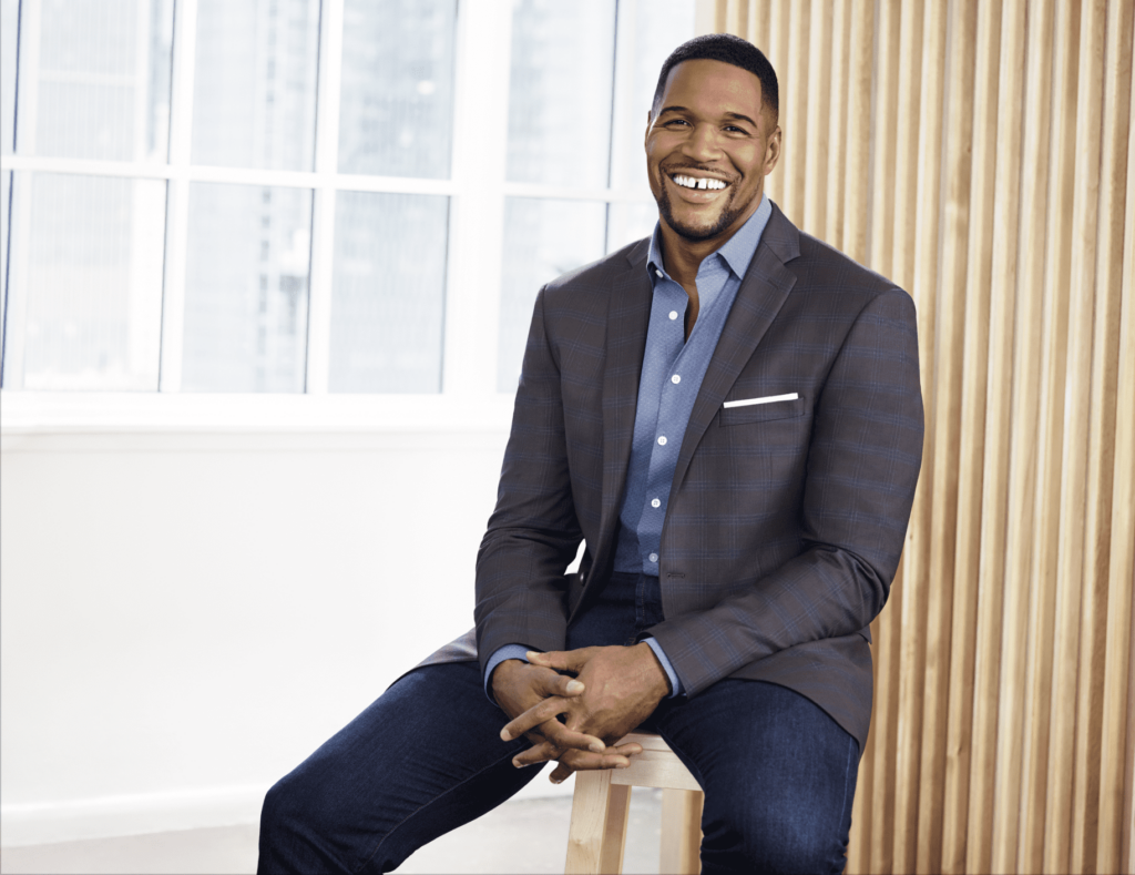 Strahan Photo Suit » broadcaster of the year