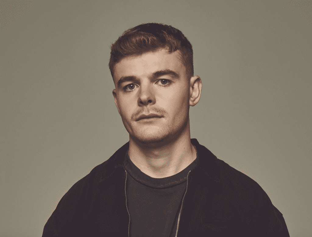 Darren Kiely Reaches No. 1 In Ireland; Signs With Free Flight Records, New Pop Imprint
