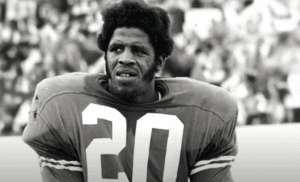 The Unstoppable Force: How Earl Campbell Redefined NFL Powerbacks