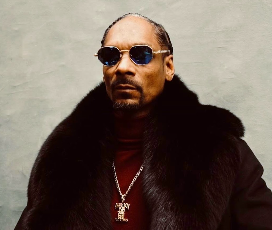 (9/24) Snoop Dogg Signs New Publishing Deals with Reservoir Media