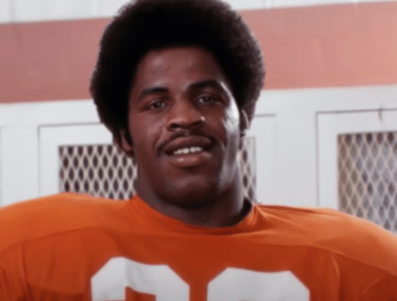 From Texas to NFL Legend: The Rise of Earl 'The Tyler Rose' Campbell (video)