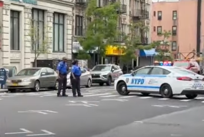 NYPD Shoots Armed Man After Failed Taser Attempt in Brooklyn (video)